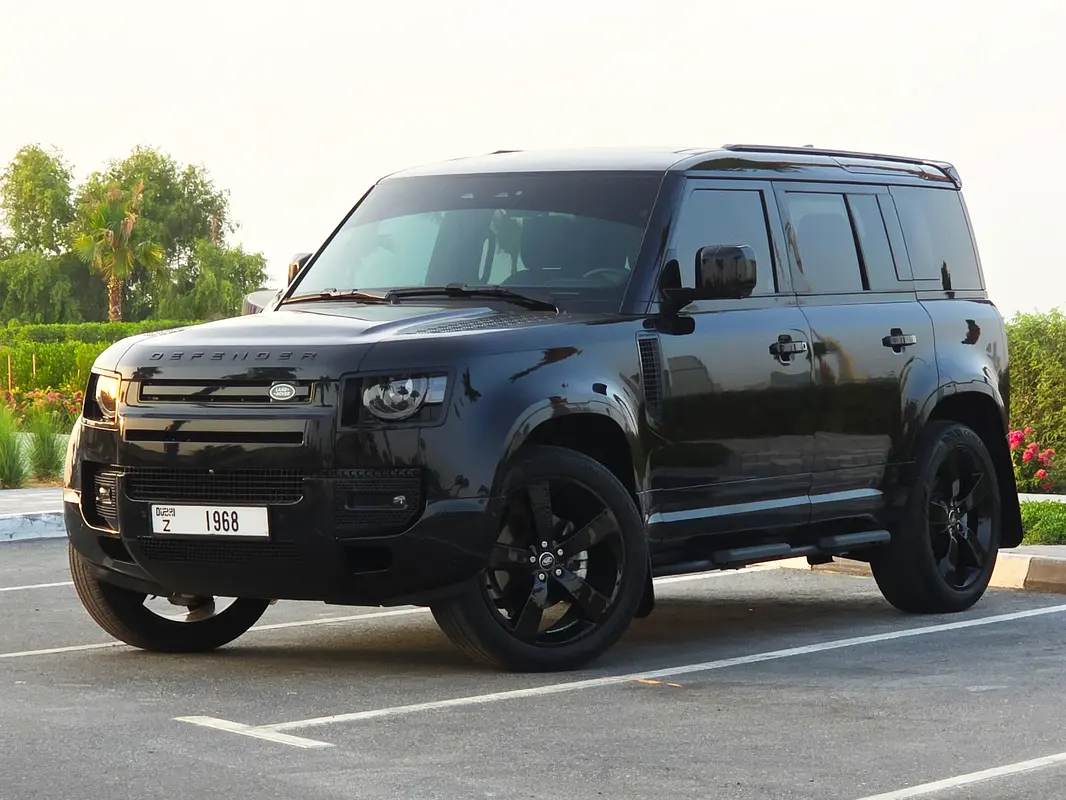 LAND ROVER DEFENDER 2025
