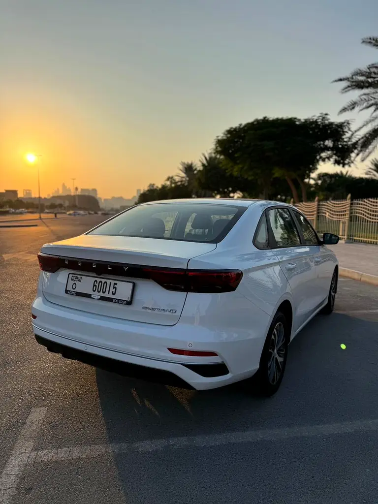 GEELY EMGRAND 2026