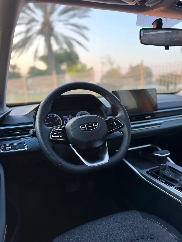 GEELY EMGRAND 2026