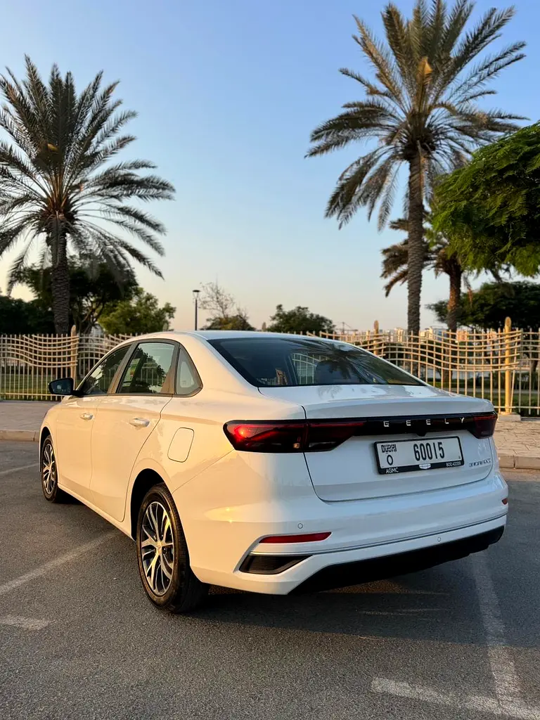 GEELY EMGRAND 2026