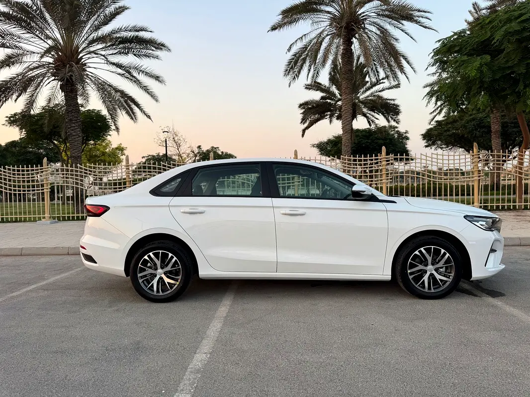GEELY EMGRAND 2026