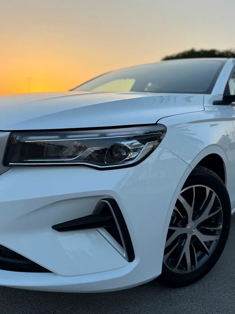 GEELY EMGRAND 2026