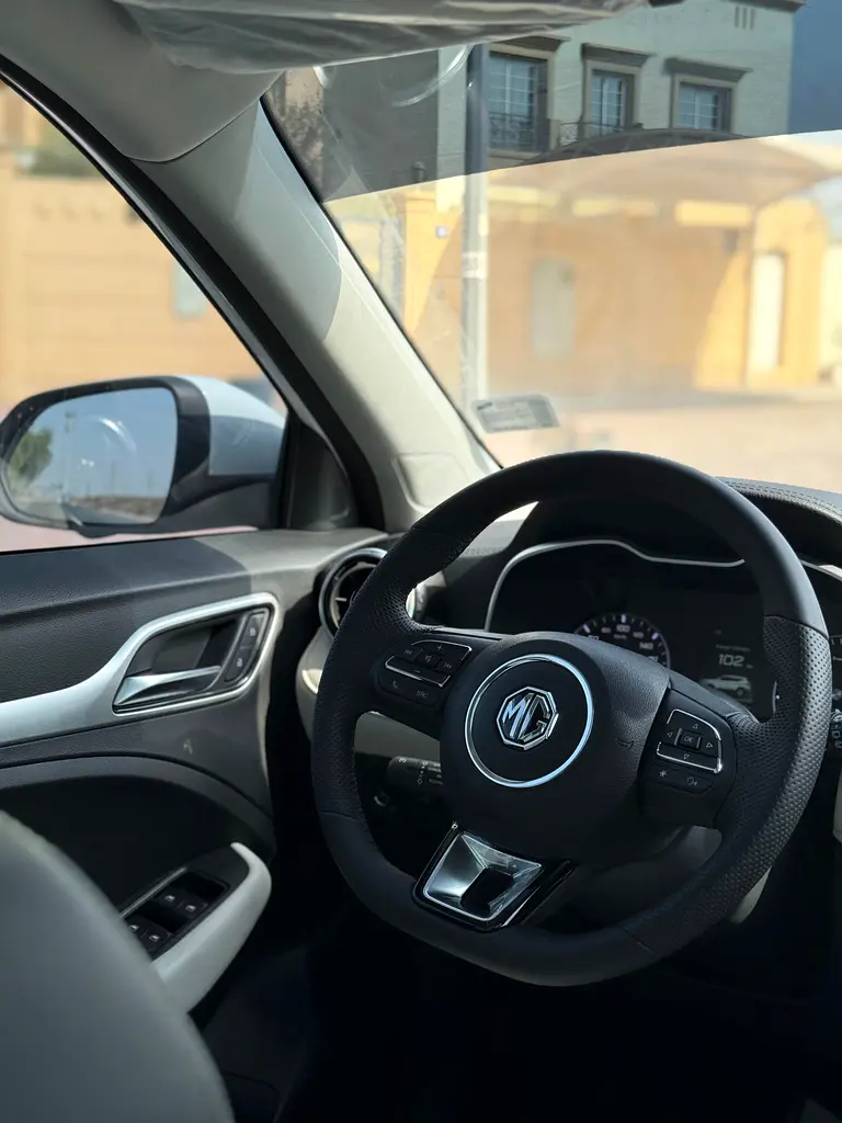 MG ZS 2025