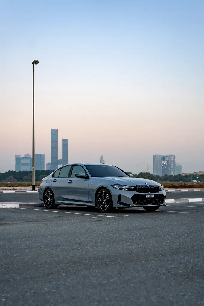 بي أم دبليو 3 SERIES 2024