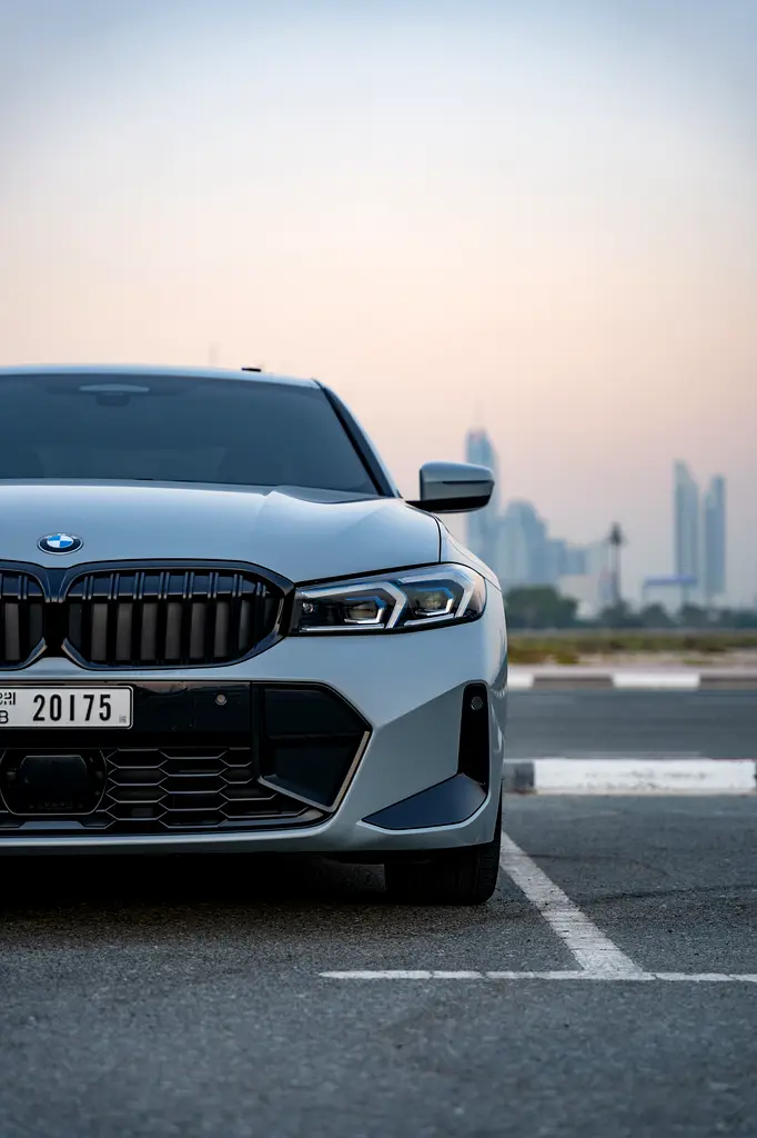 بي أم دبليو 3 SERIES 2024