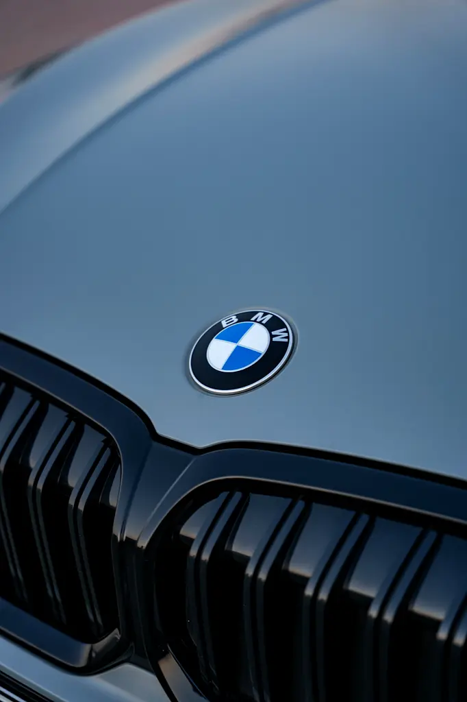 بي أم دبليو 3 SERIES 2024