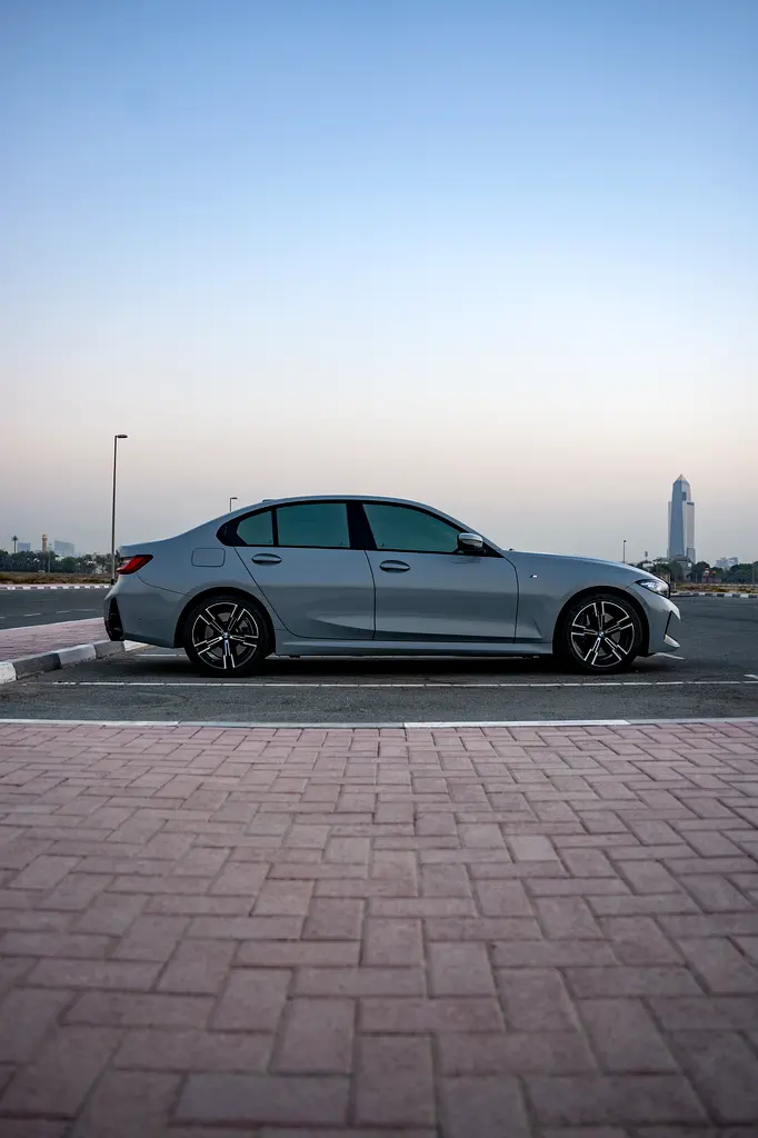 بي أم دبليو 3 SERIES 2024