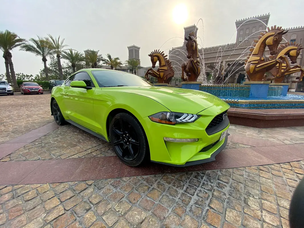 FORD MUSTANG 2020