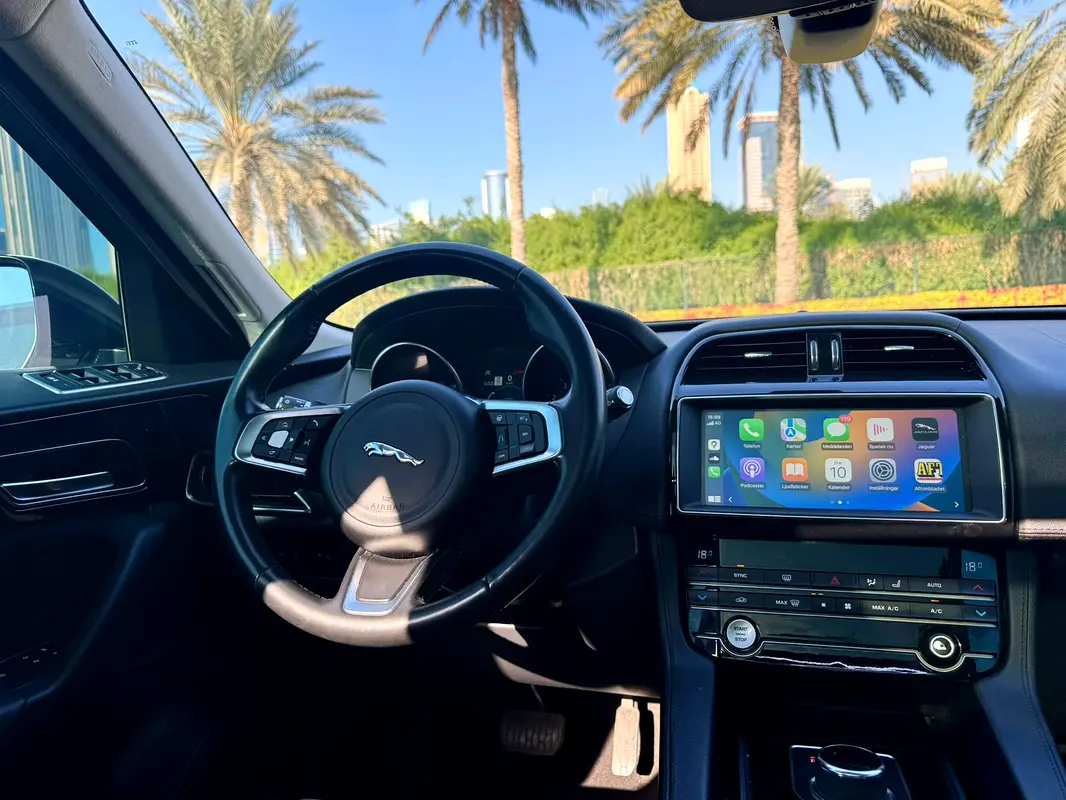 JAGUAR F-PACE 2020