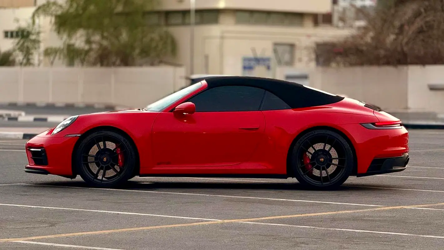 PORSCHE 911 2023