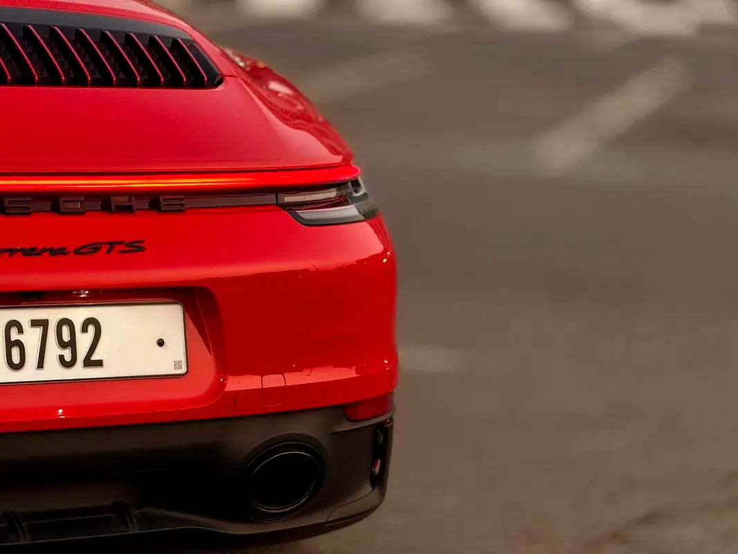 PORSCHE 911 2023