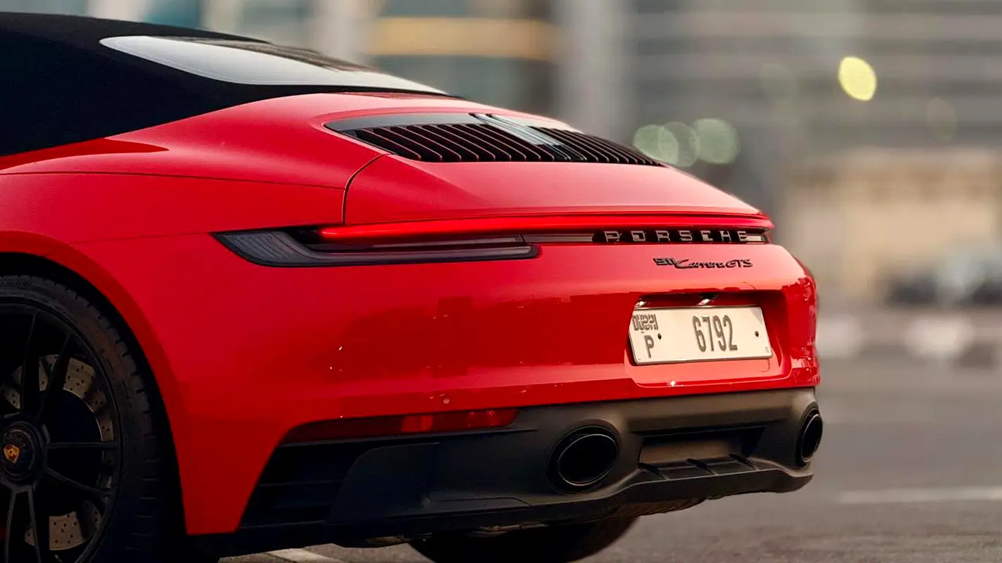 PORSCHE 911 2023