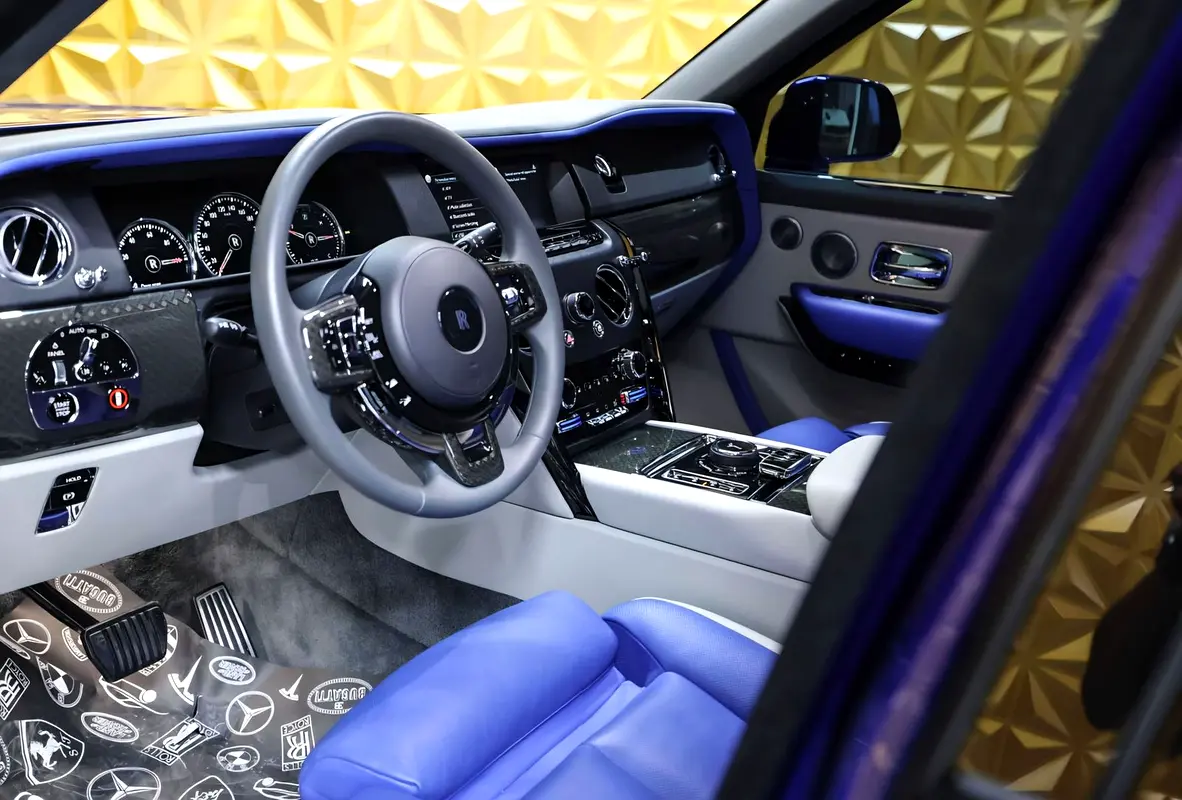 ROLLS ROYCE CULLINAN 2023