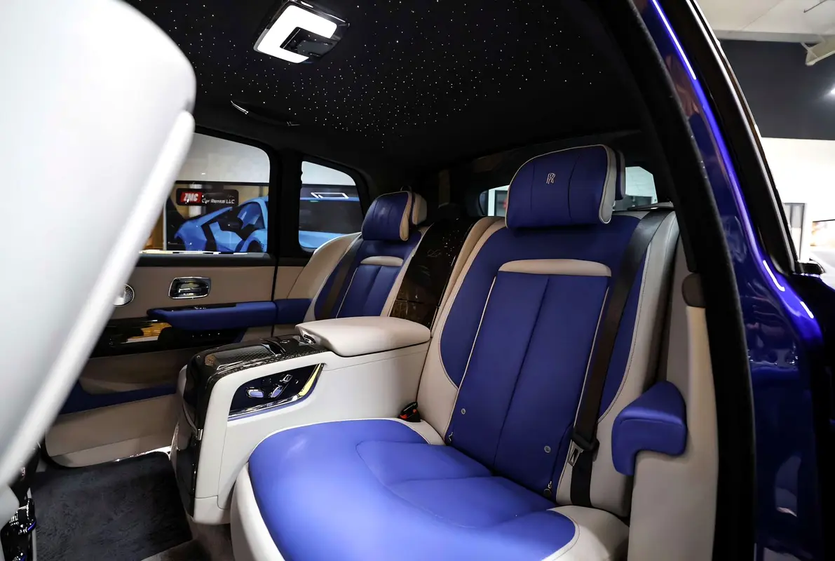 ROLLS ROYCE CULLINAN 2023