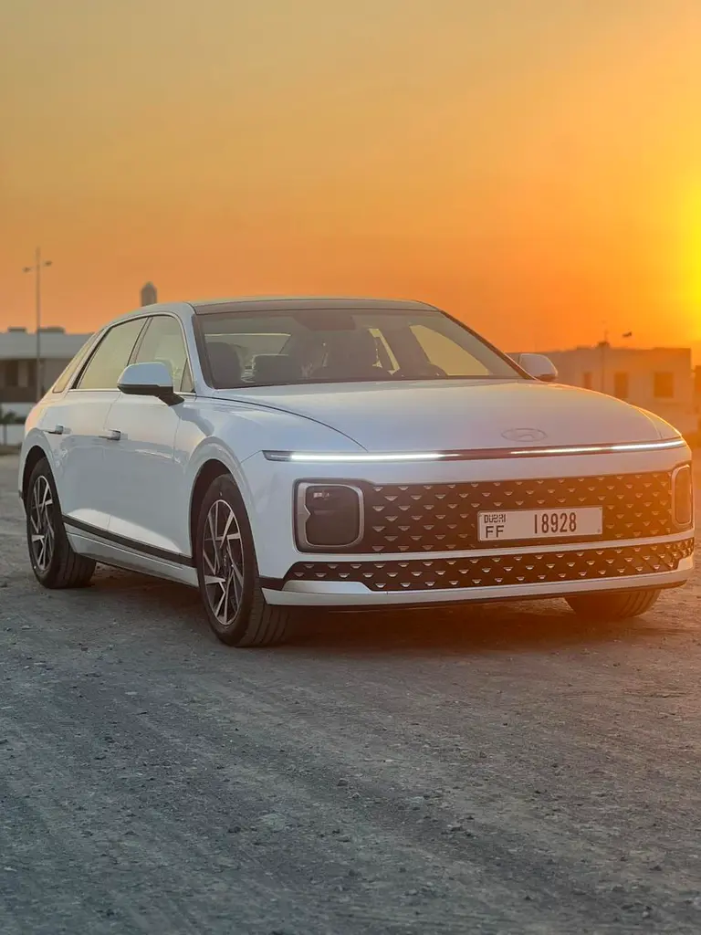 HYUNDAI AZERA 2024