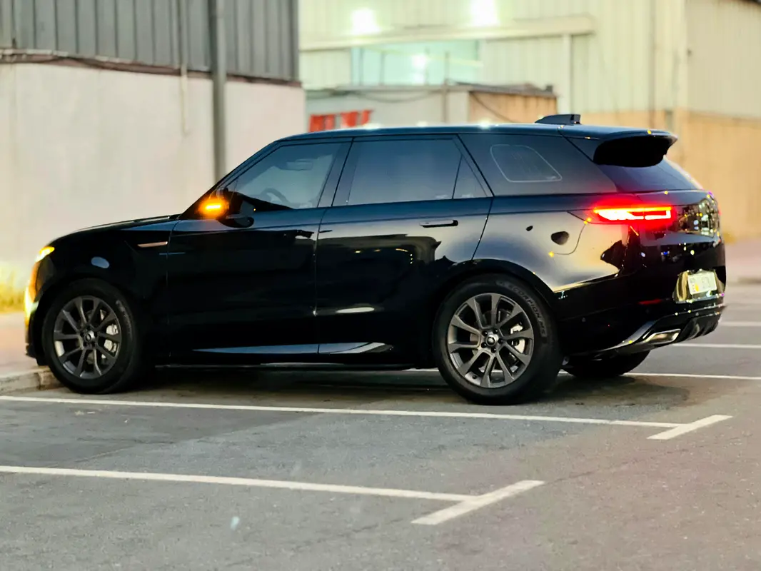 LAND ROVER SPORT 2025