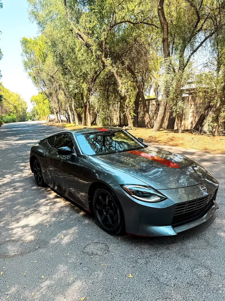 نيسان زد 2024