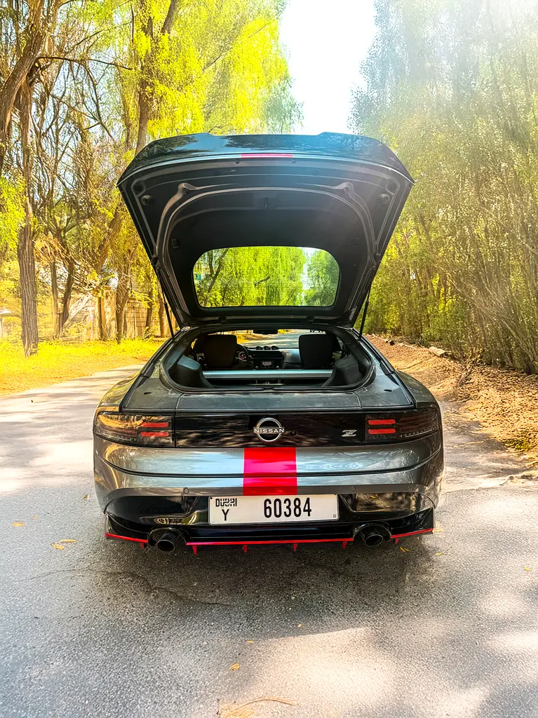 نيسان زد 2024
