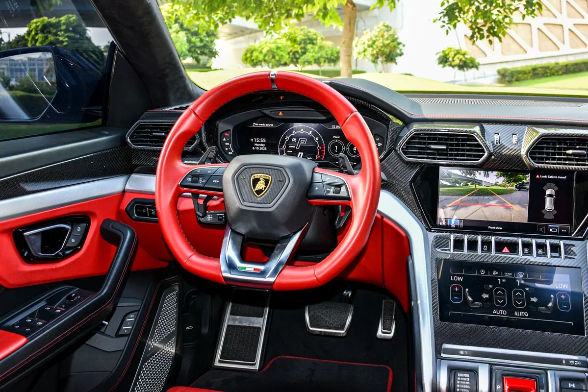 LAMBORGHINI URUS 2022