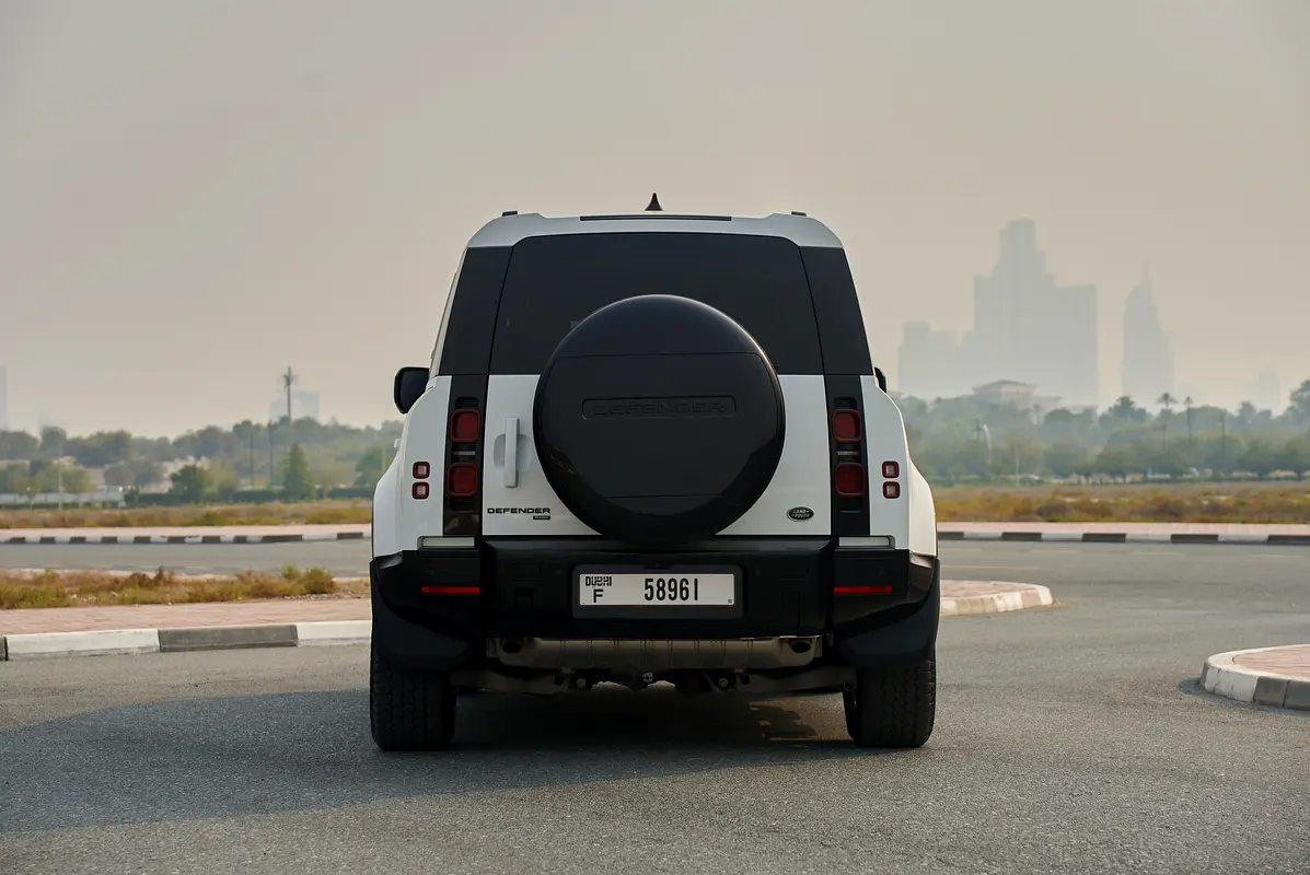 LAND ROVER DEFENDER 2023