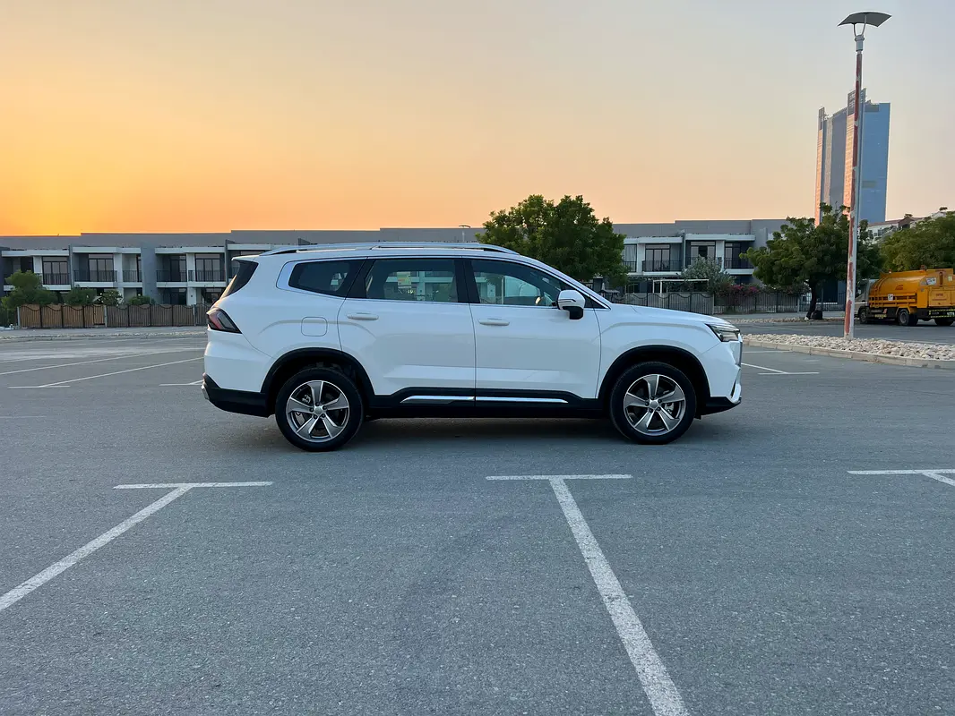 GEELY OKAVANGO 2025