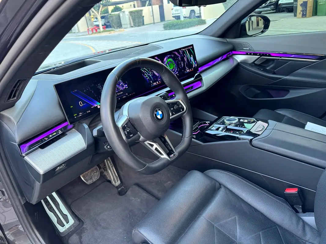 BMW 5 SERIES 2025