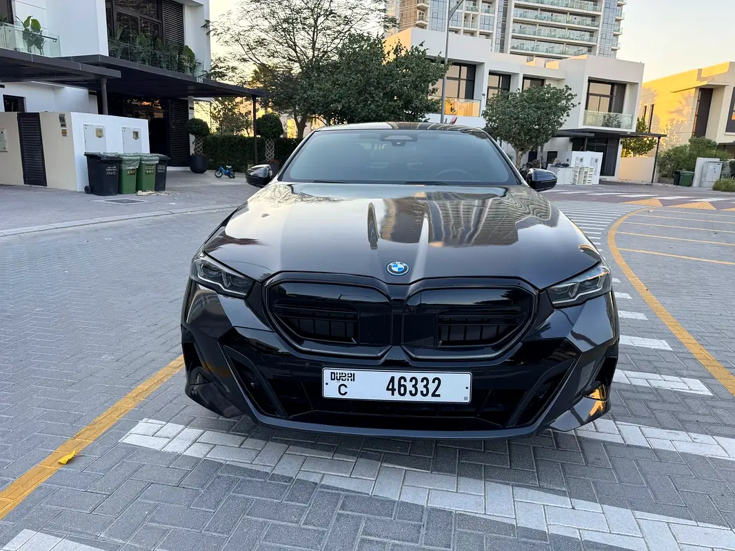 BMW 5 SERIES 2025