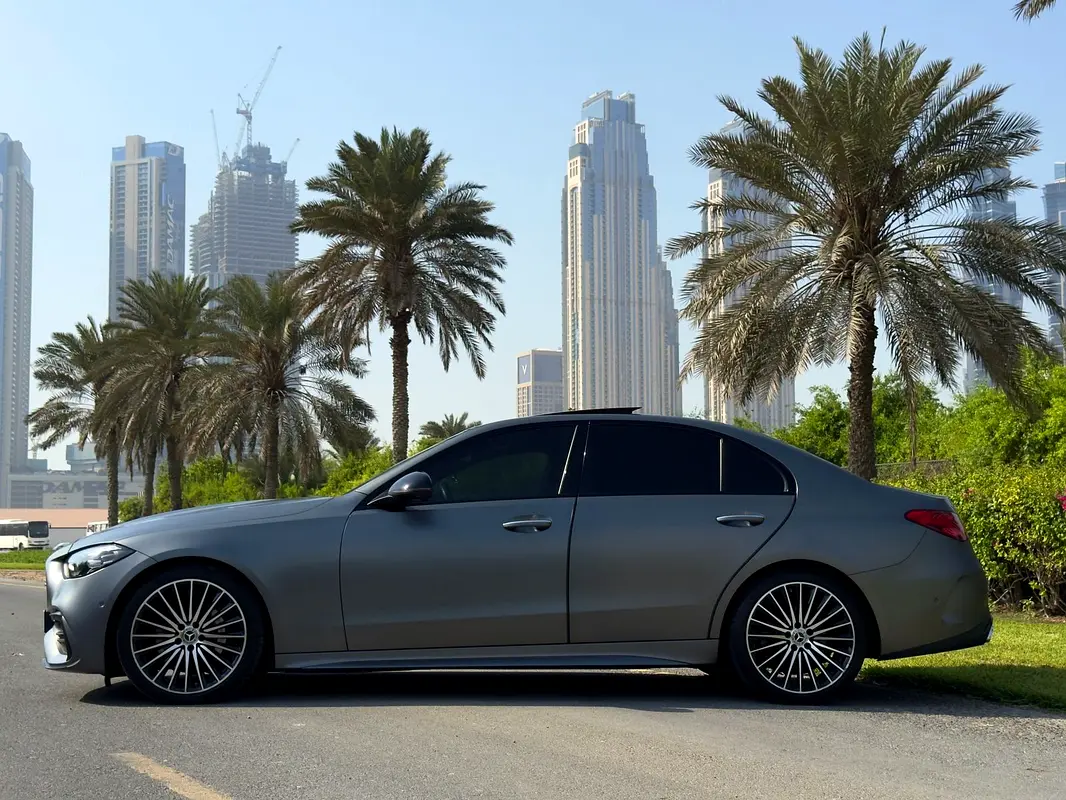 MERCEDES C Class 2024