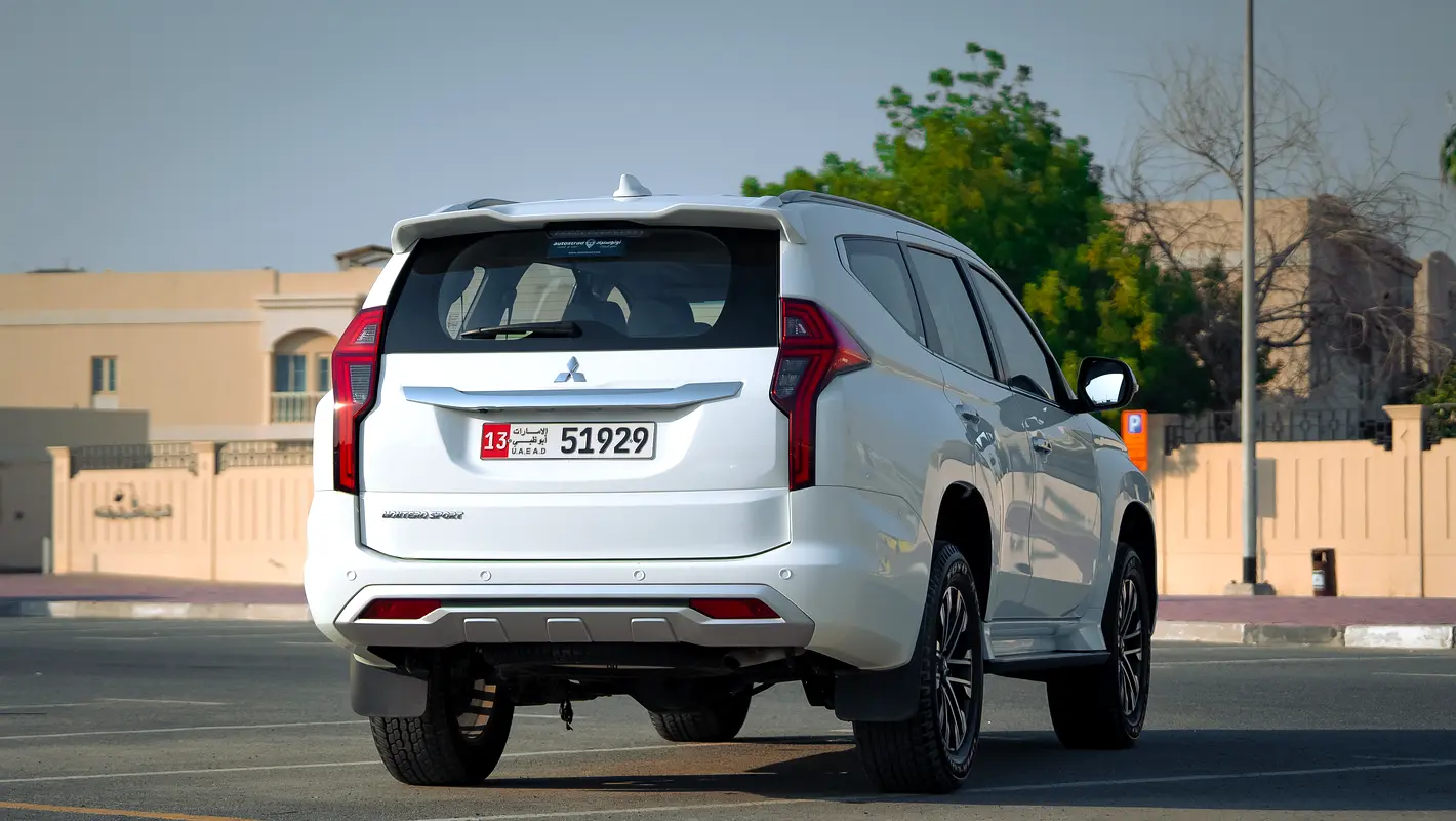 MITSUBISHI MONTERO 2024
