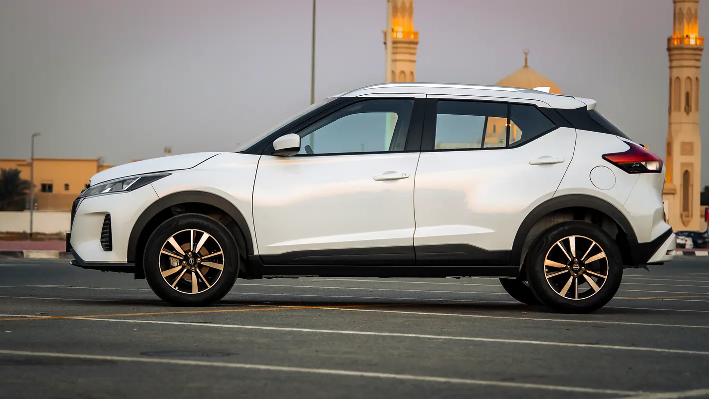 NISSAN KICKS 2024