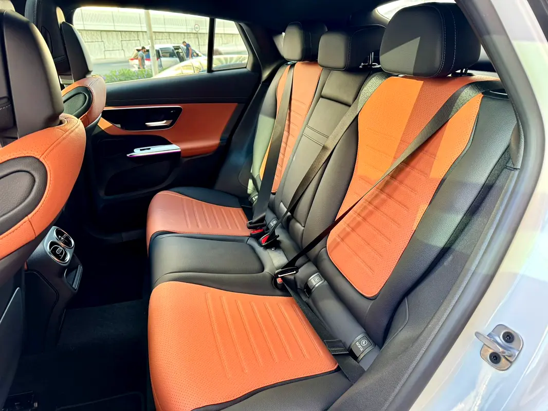 MERCEDES GLC CLASS 2025