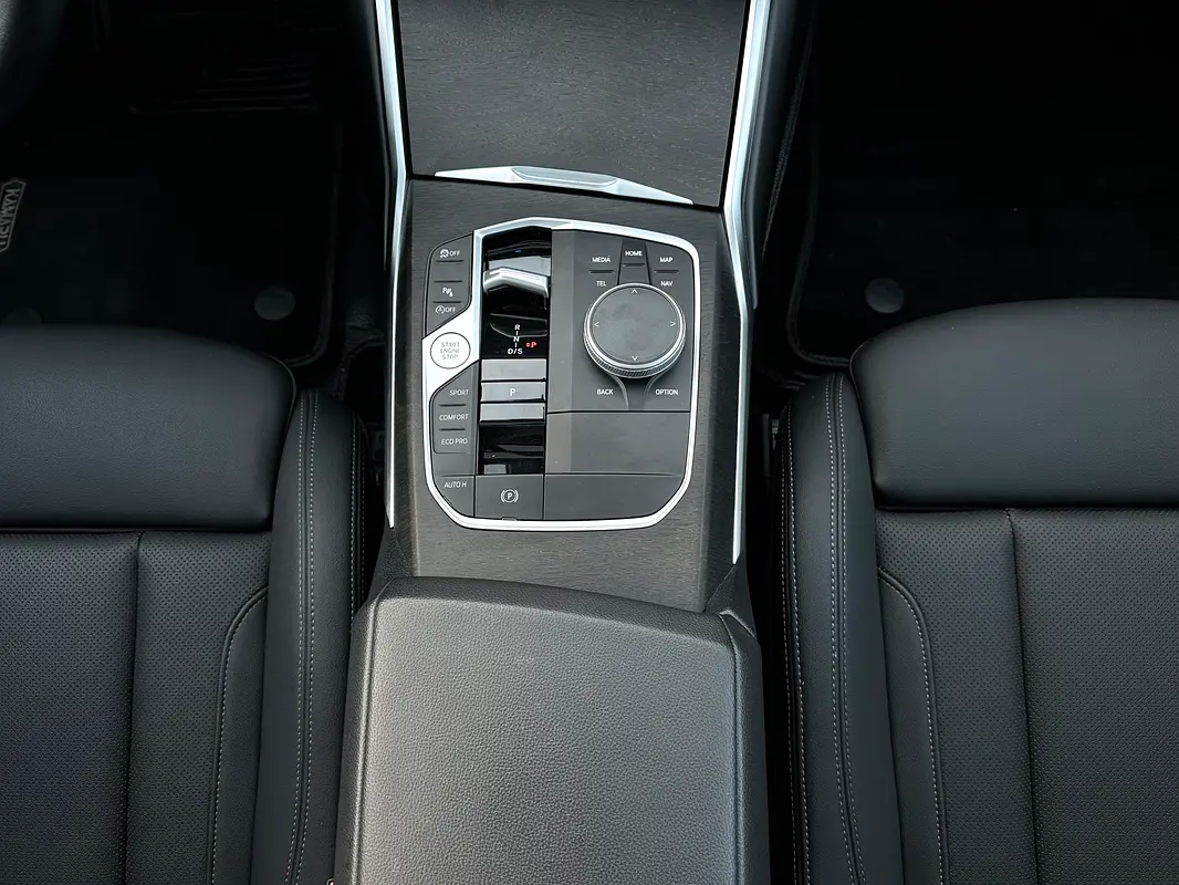 بي أم دبليو 3 SERIES 2023