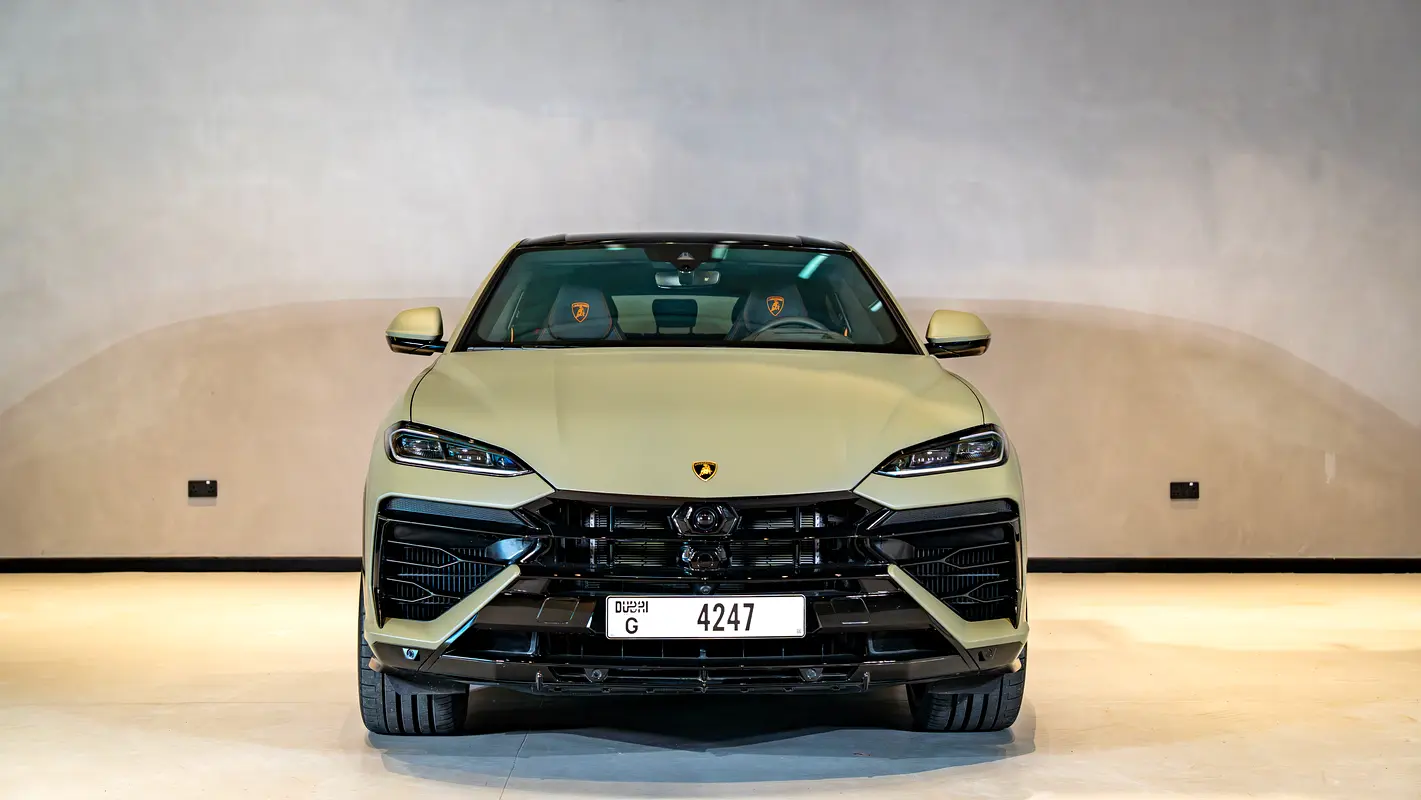 LAMBORGHINI URUS 2025