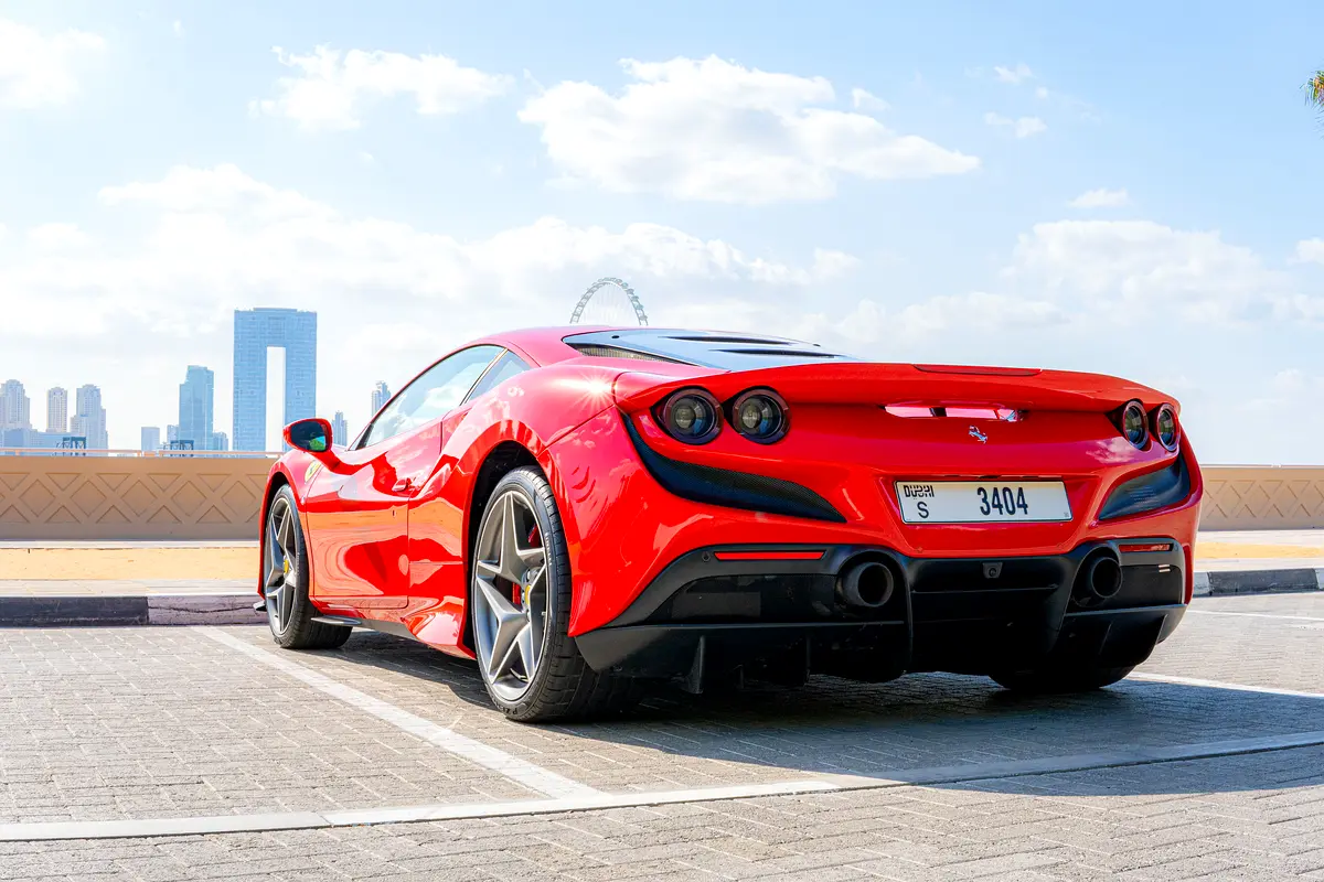 FERRARI F8 2023