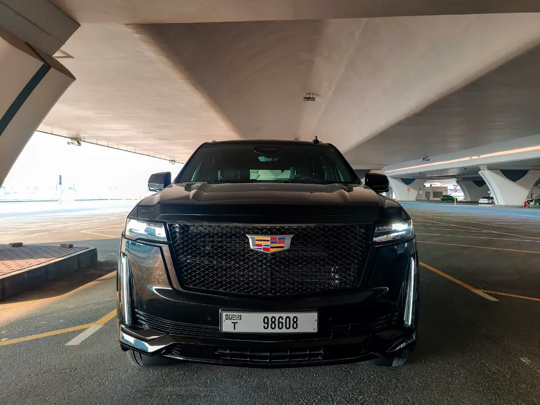 CADILLAC ESCALADE 2021