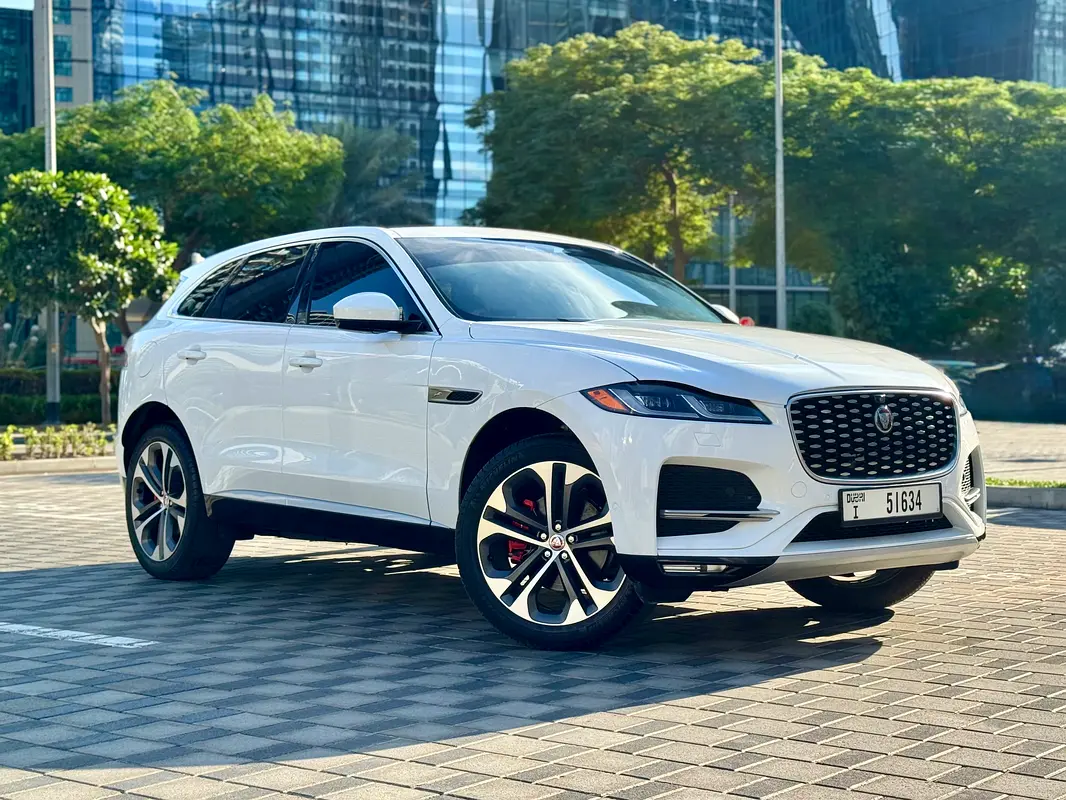 JAGUAR F-PACE 2024