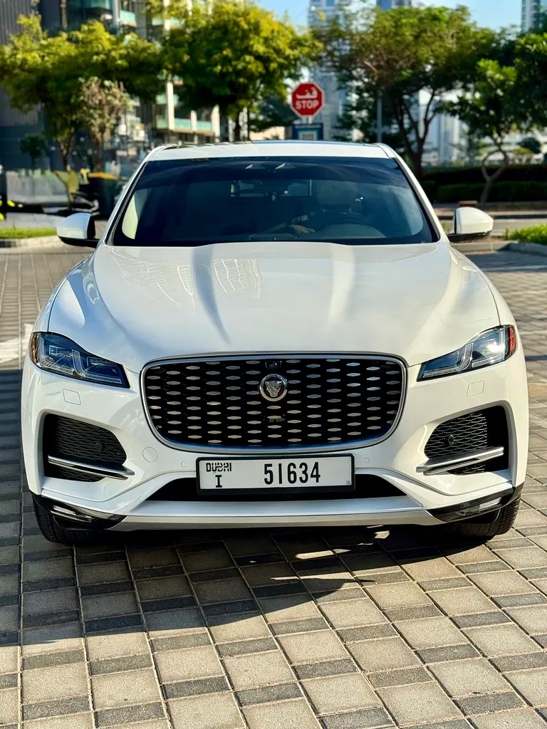 JAGUAR F-PACE 2024