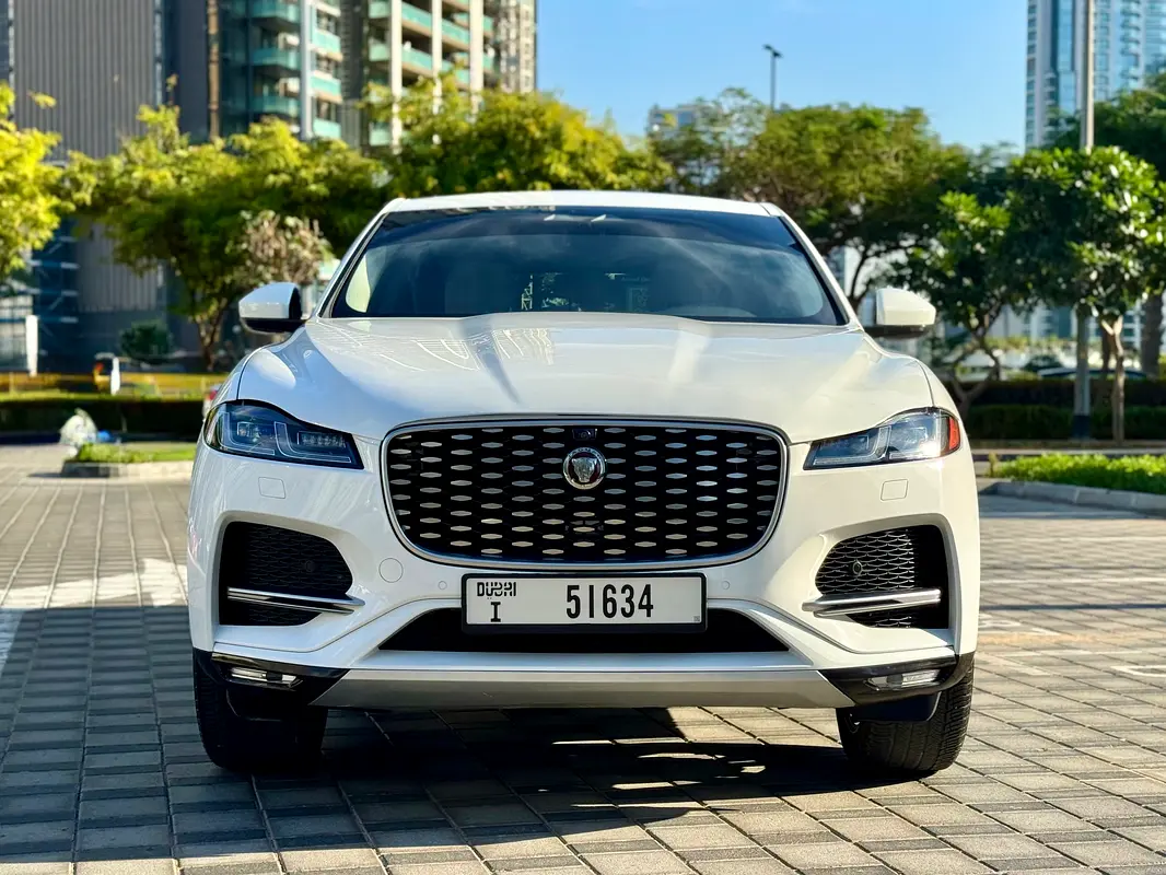 JAGUAR F-PACE 2024