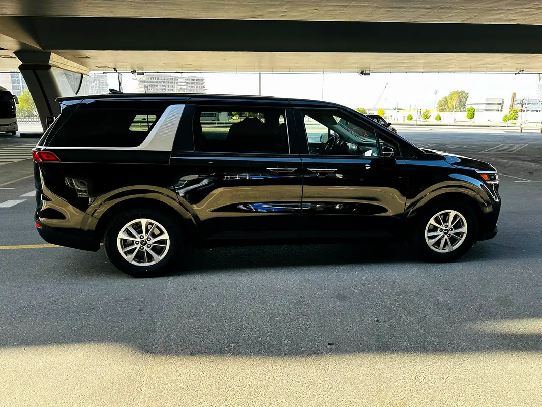 KIA CARNIVAL 2024