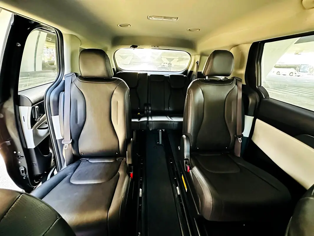 KIA CARNIVAL 2024