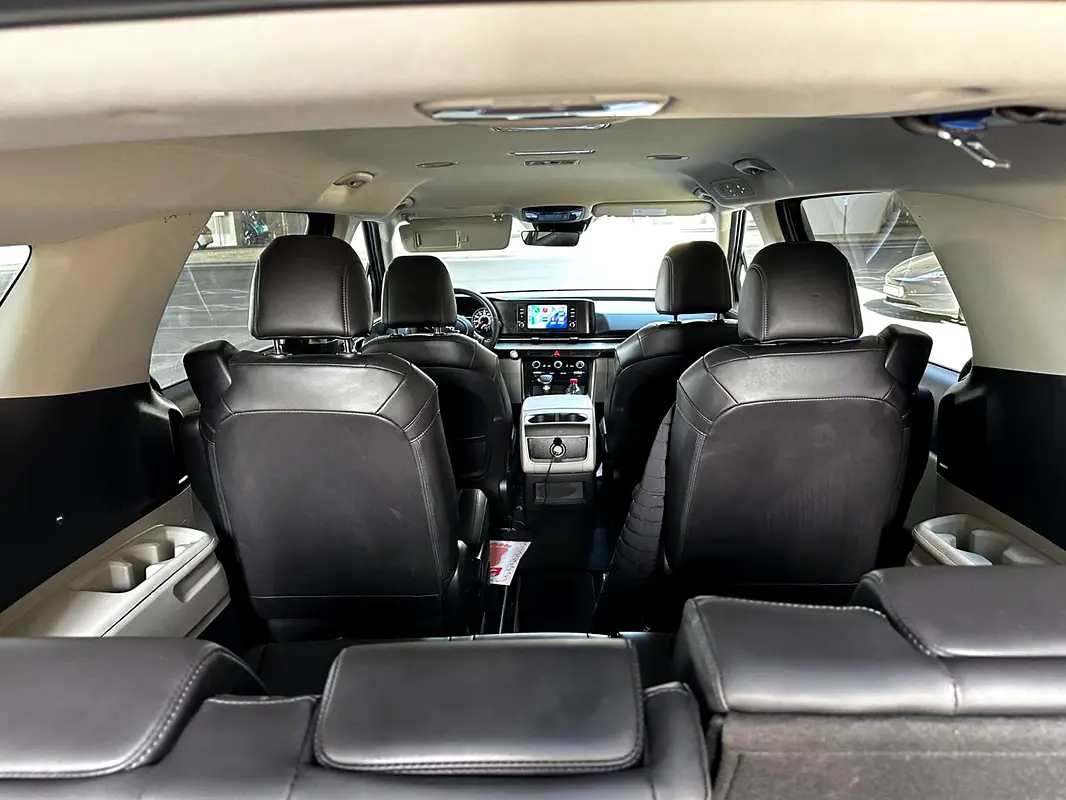 KIA CARNIVAL 2024