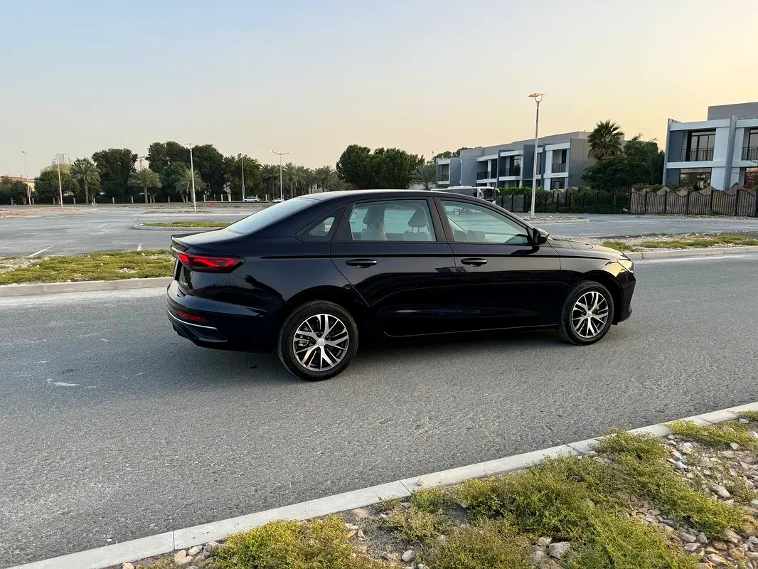 GEELY EMGRAND 2024