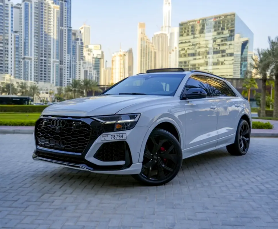 AUDI Q8 2020