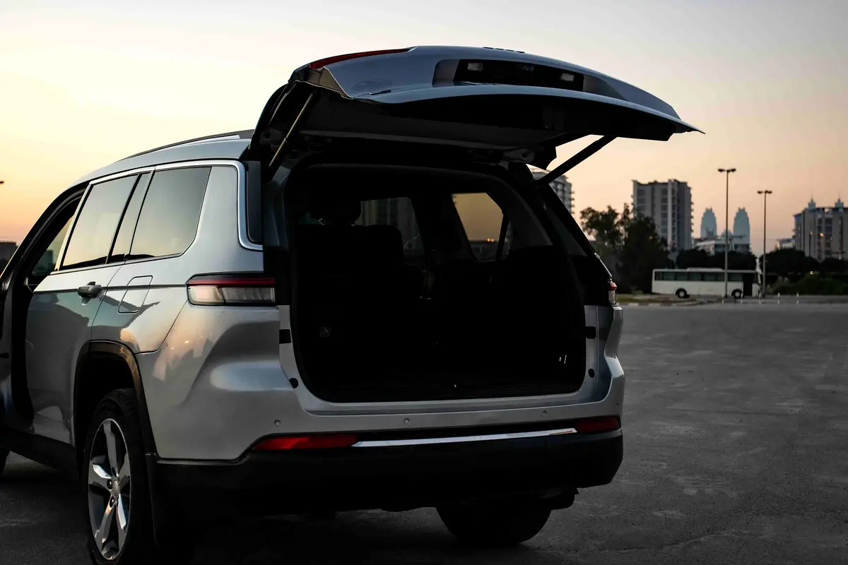 JEEP GRAND CHEROKEE 2023