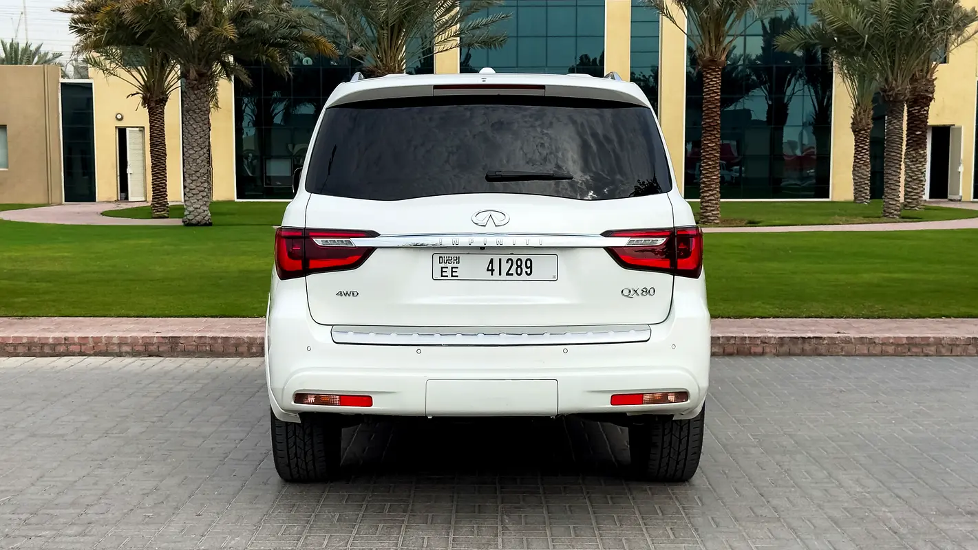 انفينتي QX80 2024