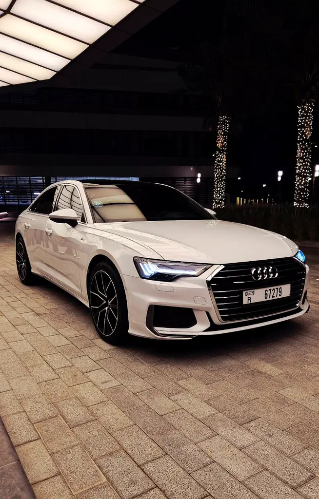AUDI A6 2023