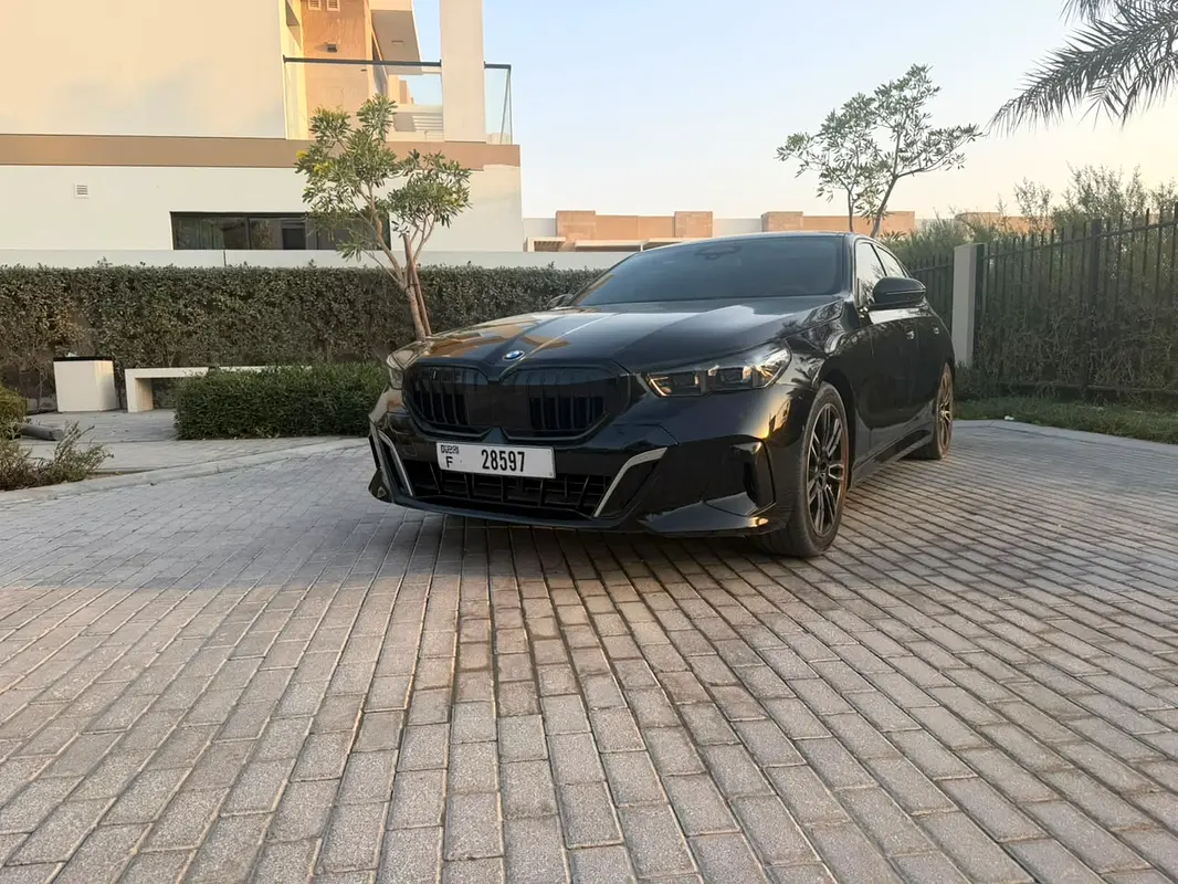 بي أم دبليو 5 SERIES 2025