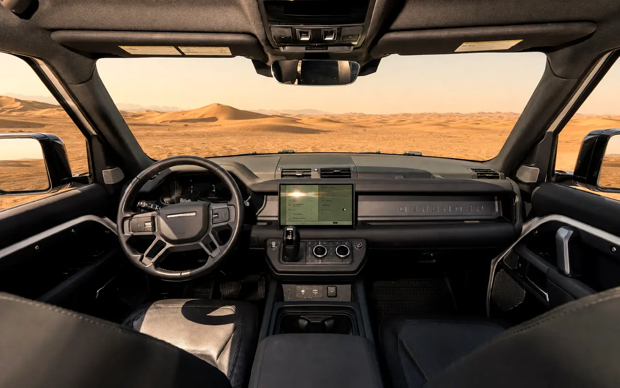 LAND ROVER DEFENDER 2024