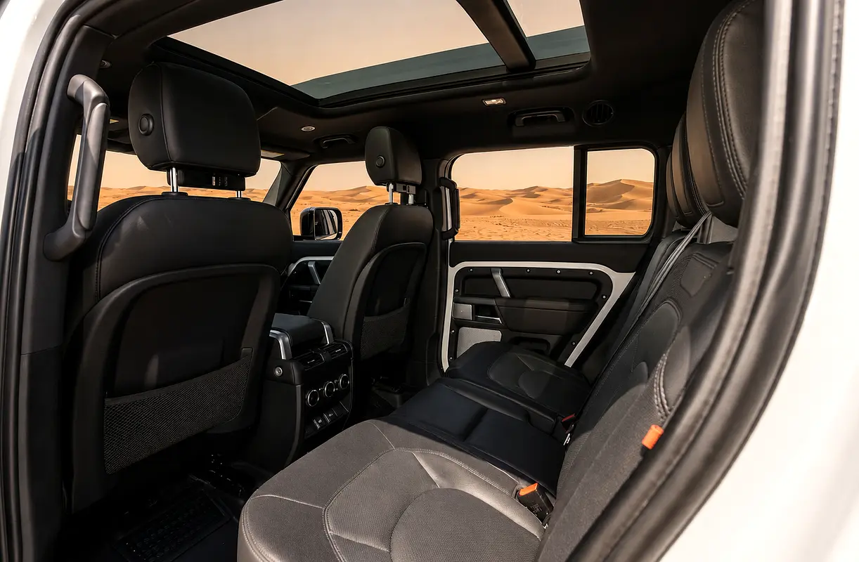 LAND ROVER DEFENDER 2024