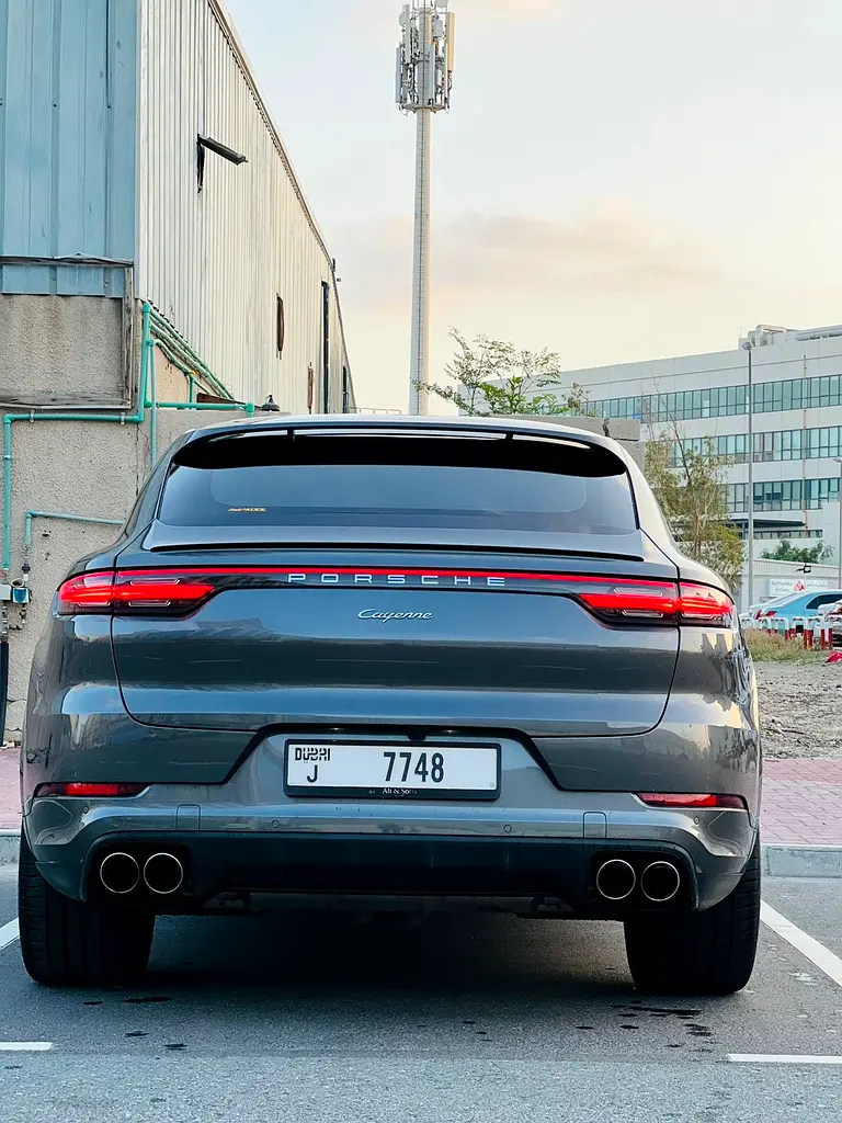 PORSCHE CAYENNE 2022